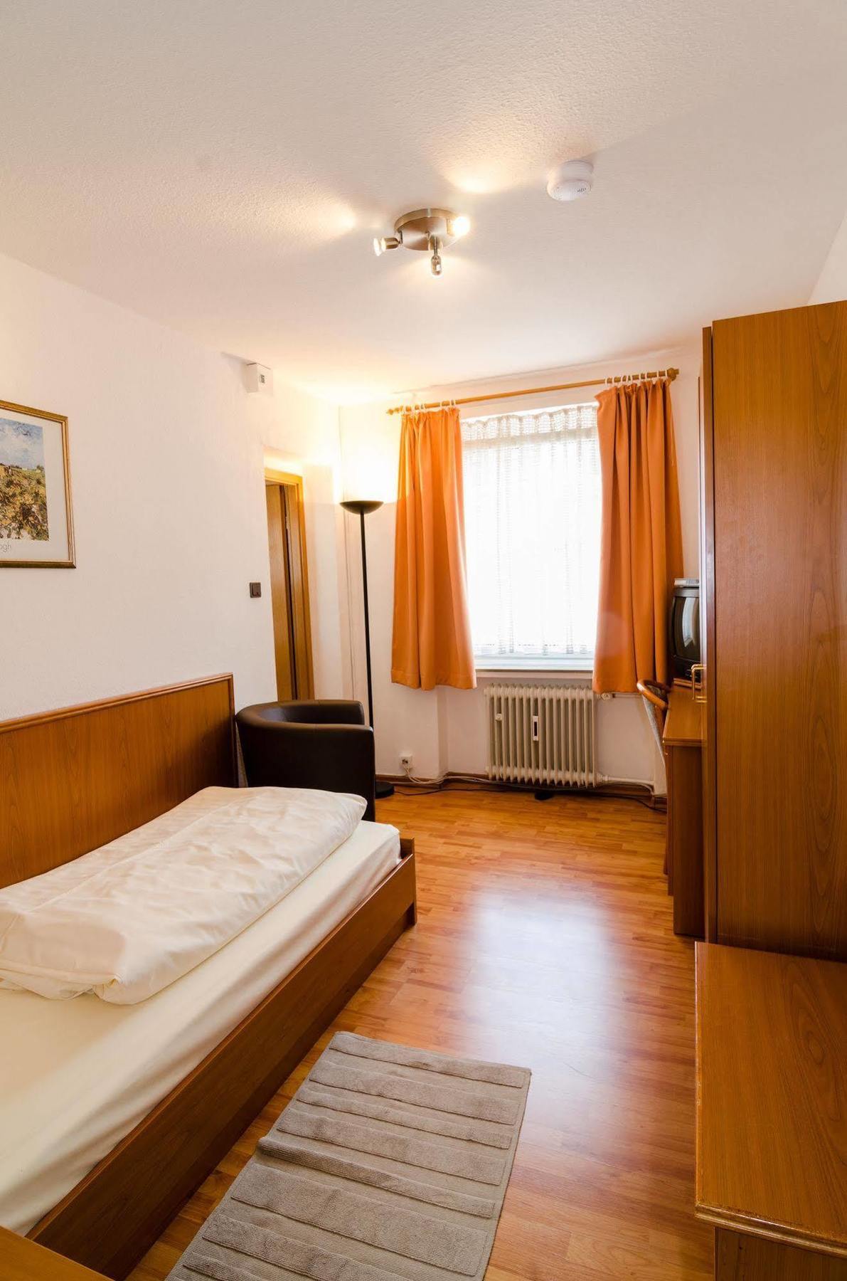 Hotel Altstadthotel Wienecke 2*